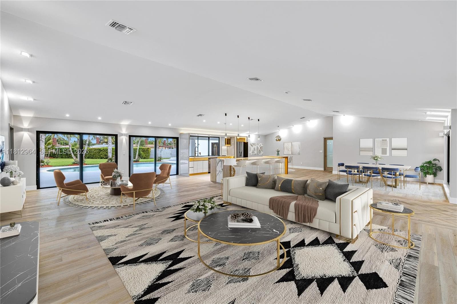 VIRTUAL STAGING