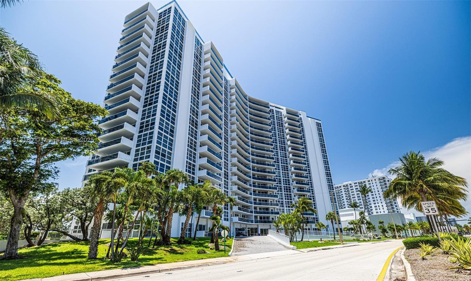 vantage view condo · #1801 in Fort Lauderdale - Photo 15