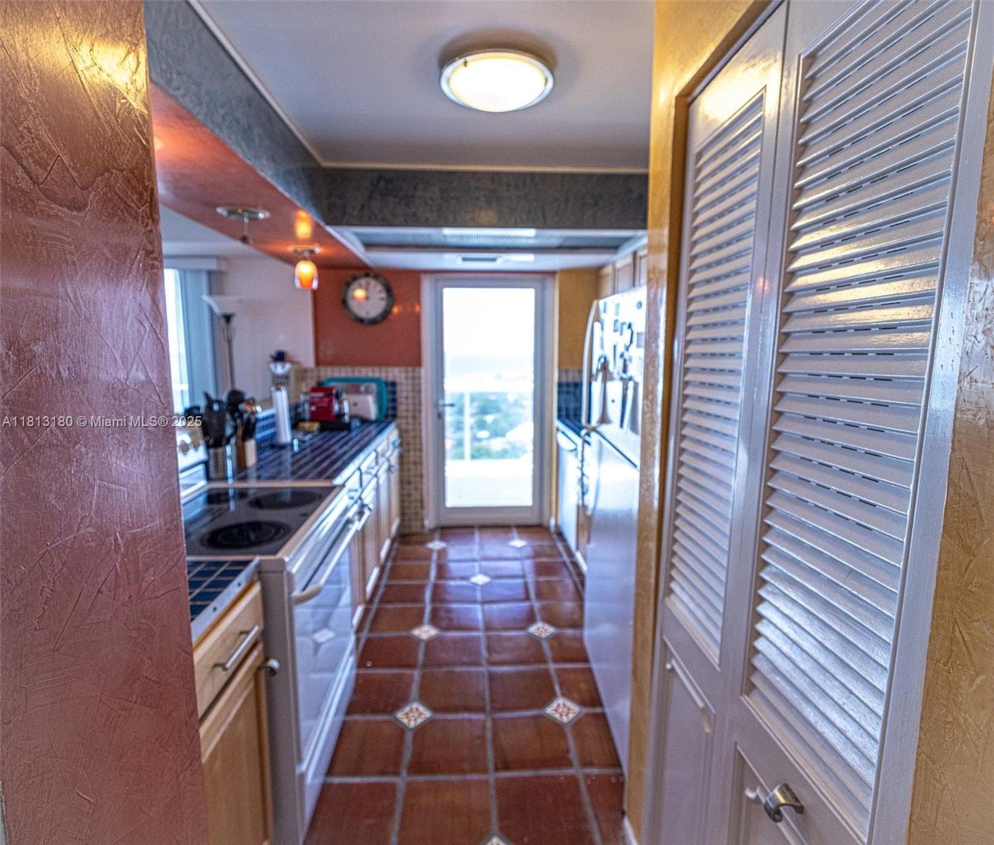 vantage view condo · #1801 in Fort Lauderdale - Photo 4