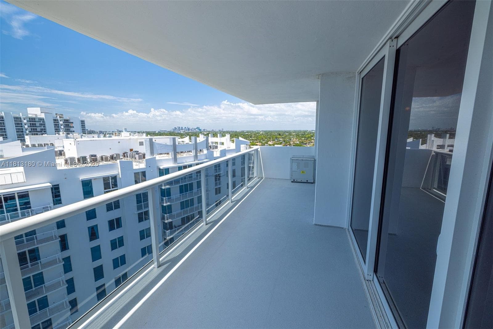 vantage view condo · #1801 in Fort Lauderdale - Photo 8