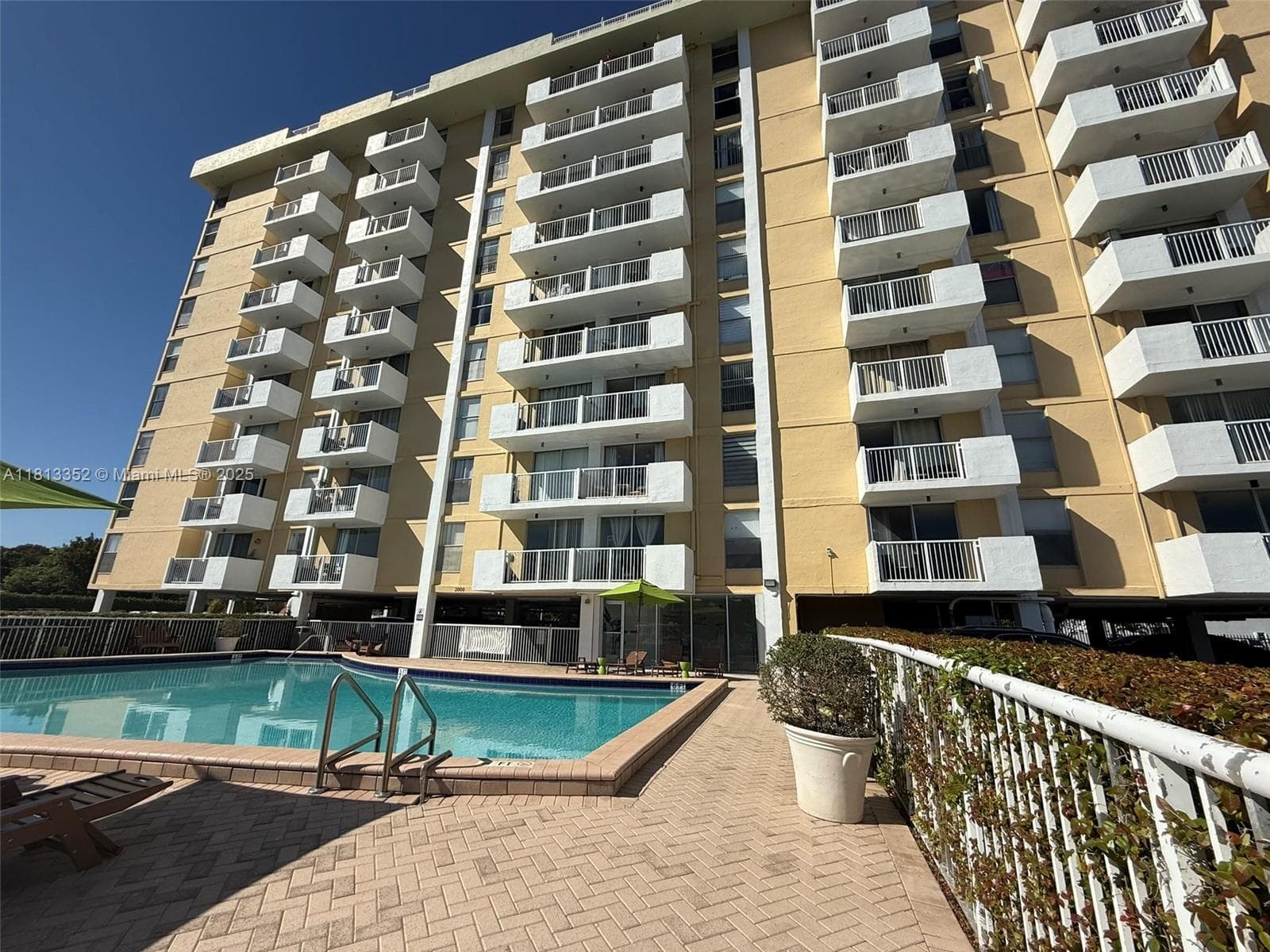 KEYSTONE TOWERS CONDO · #208 in North Miami - Photo 1