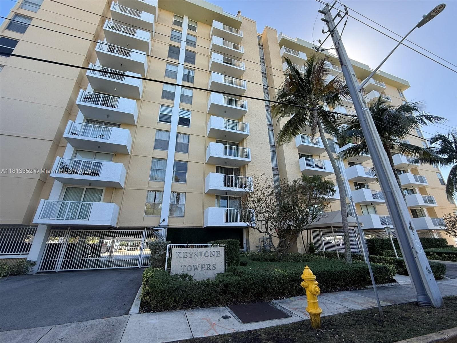 KEYSTONE TOWERS CONDO · #208 in North Miami - Photo 11
