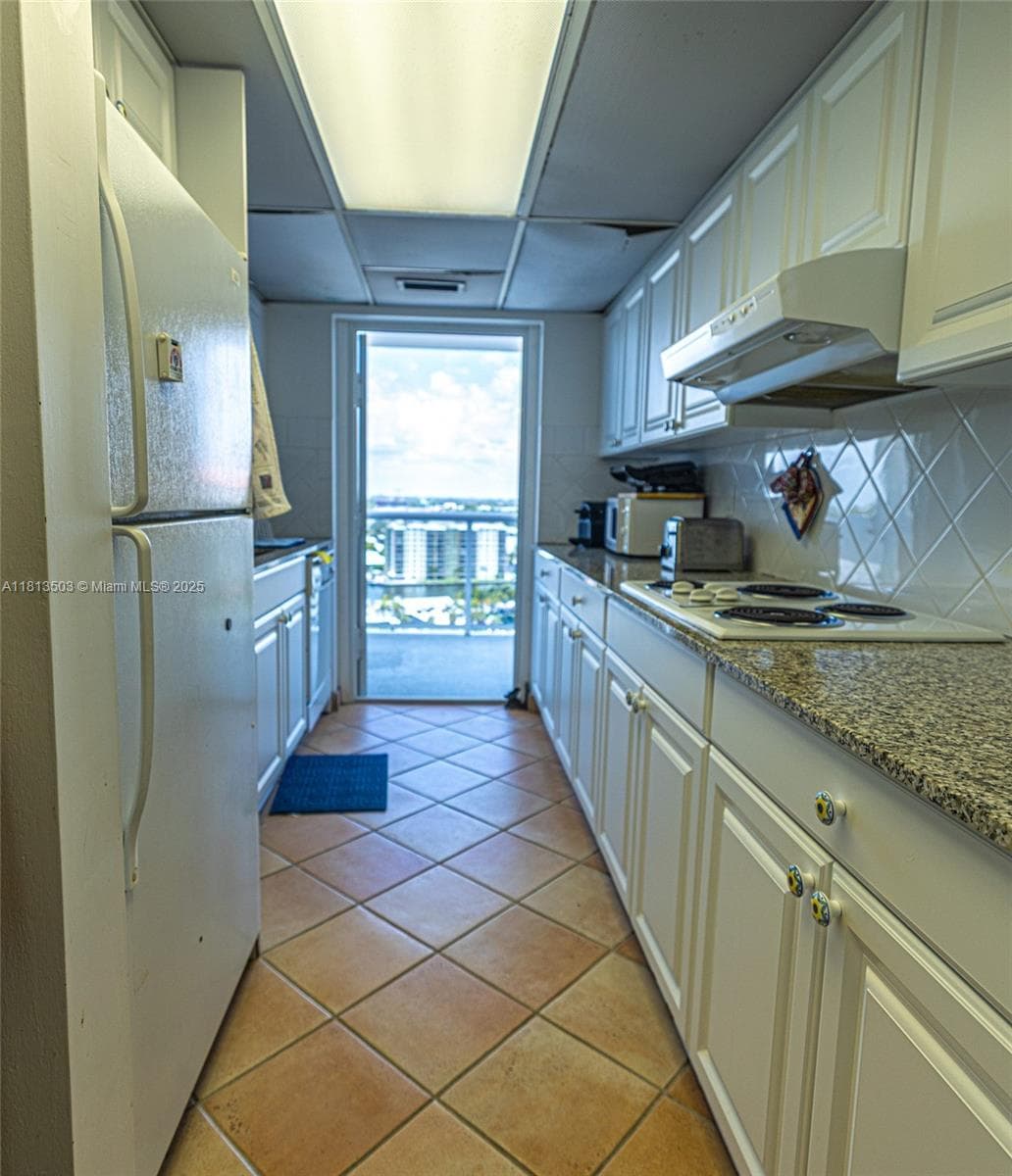 VANTAGE VIEW CONDO · #1809 in Fort Lauderdale - Photo 8