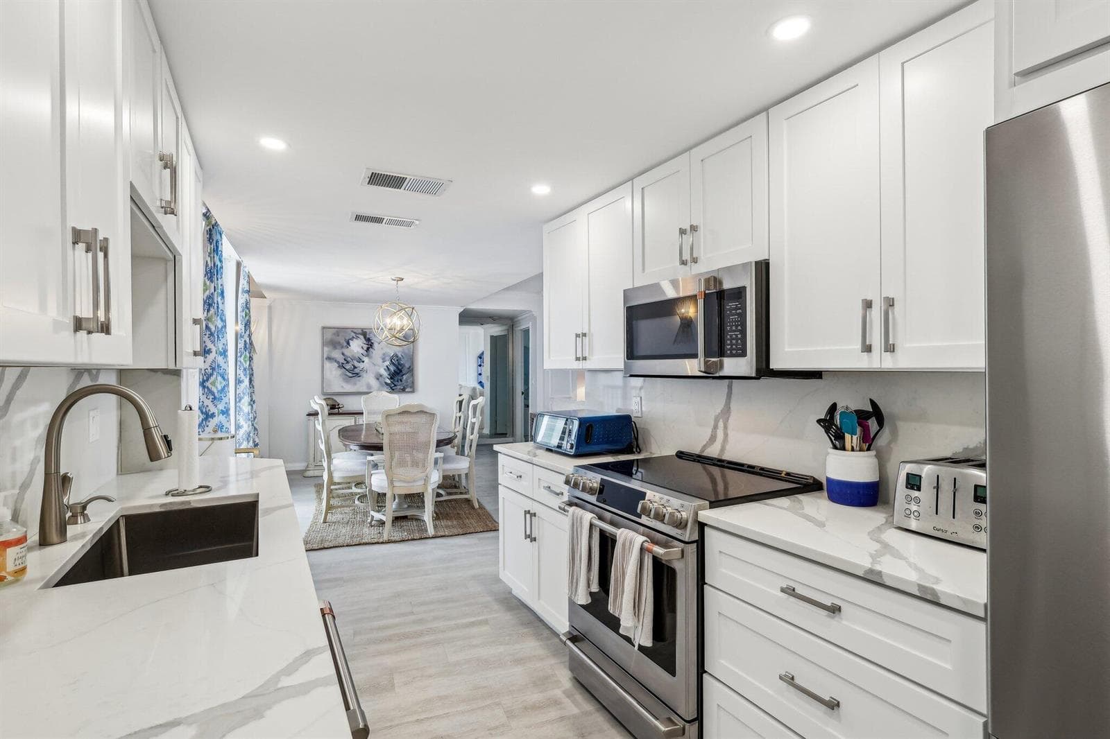 12-web-or-mls-N Ocean Dr 8a-2905-012