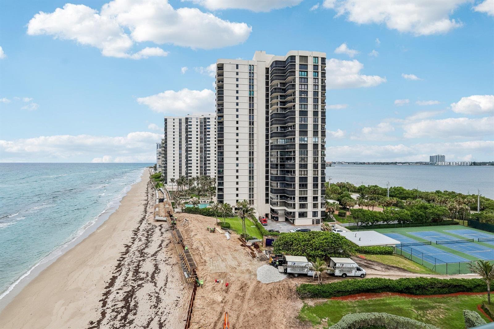 28-web-or-mls-N Ocean Dr 8a-2905-028