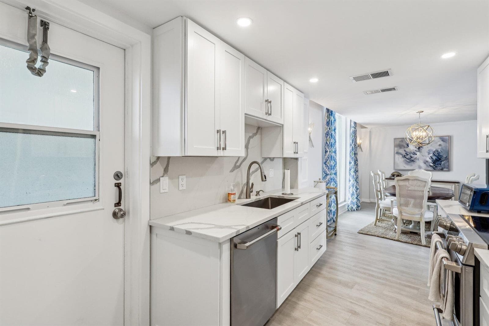 13-web-or-mls-N Ocean Dr 8a-2905-013