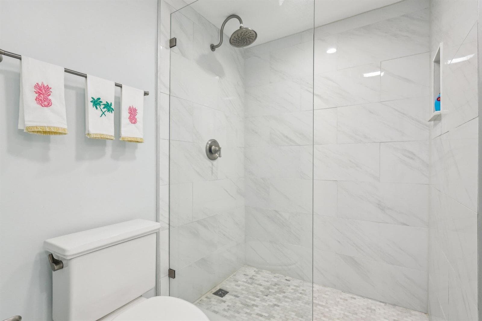 24-web-or-mls-N Ocean Dr 8a-2905-024