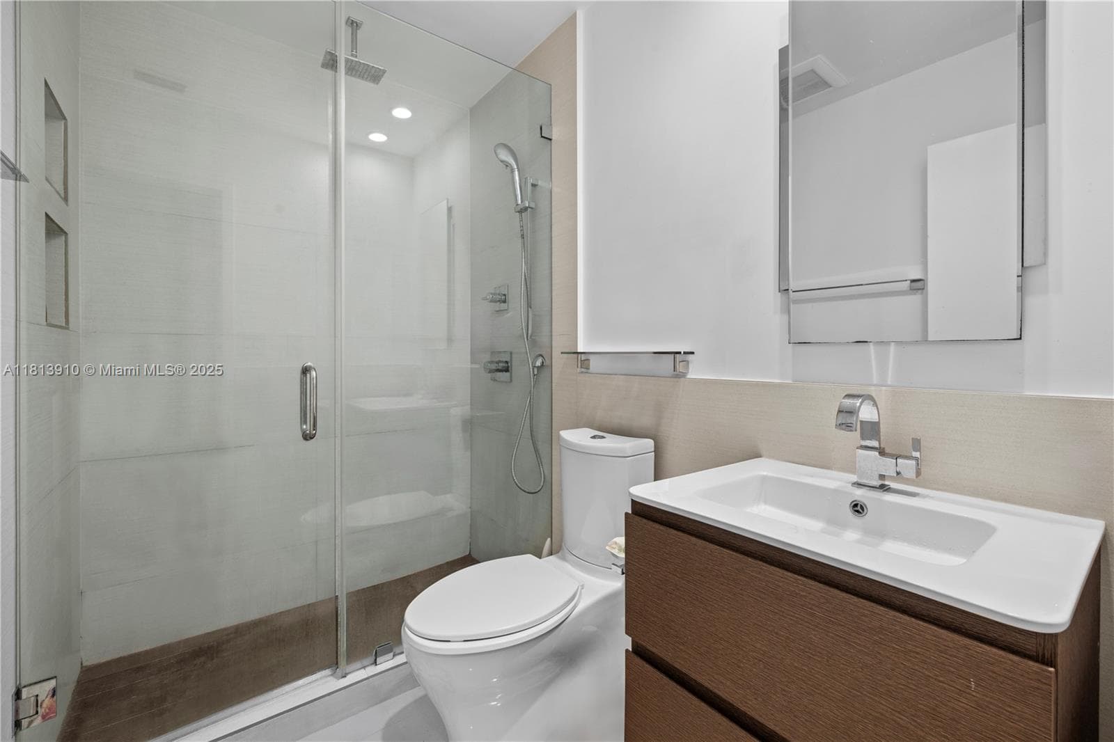 TIGERTAIL BAY CONDO · #102 in Miami - Photo 7