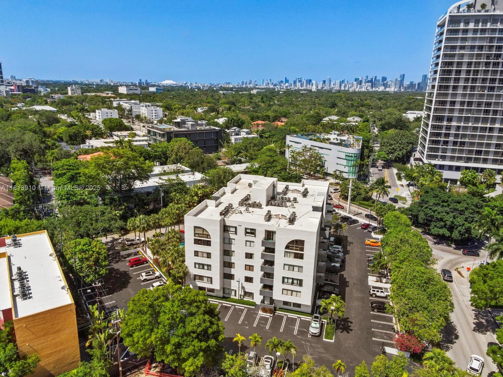 TIGERTAIL BAY CONDO · #102 in Miami - Photo 11