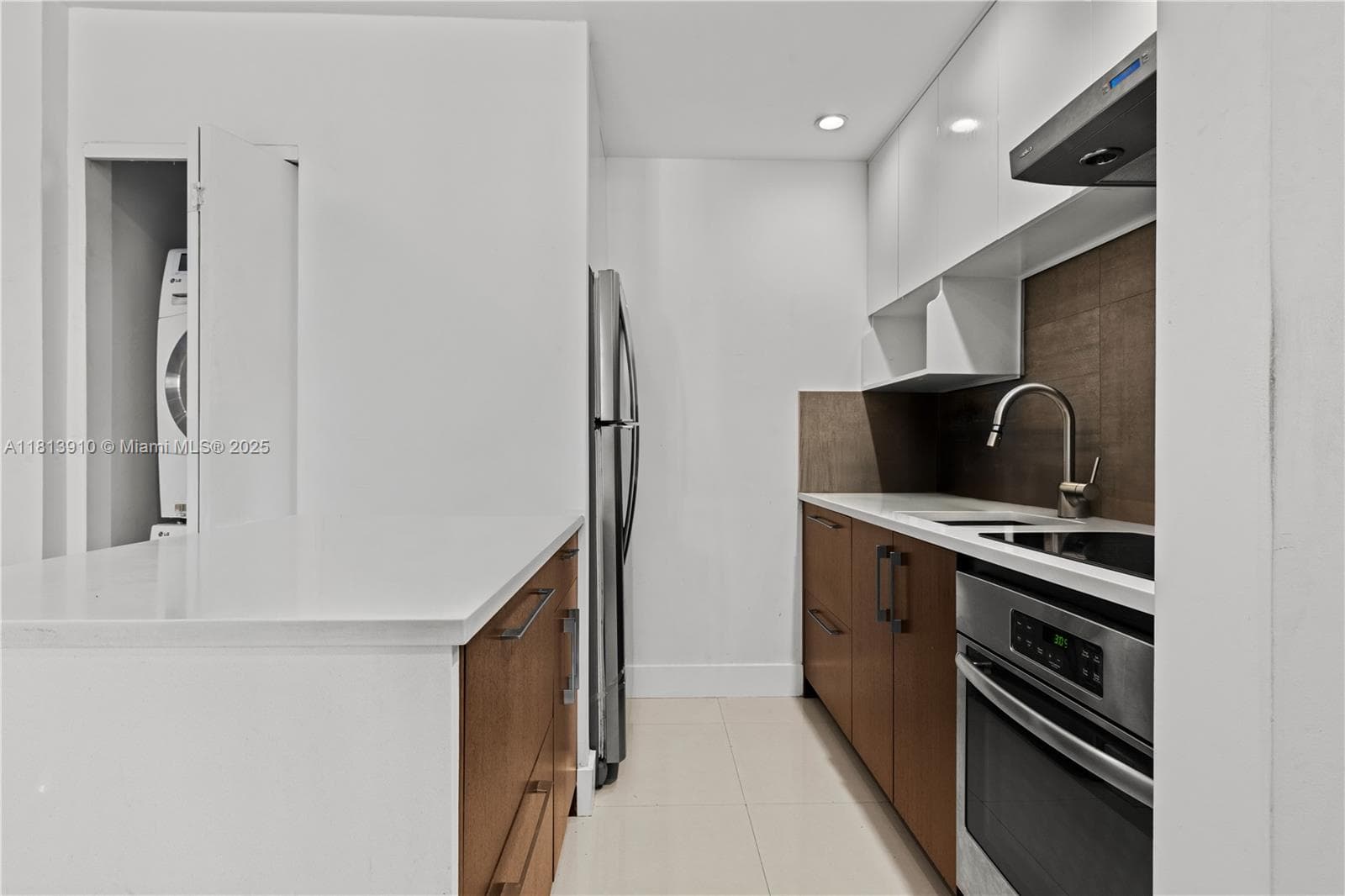TIGERTAIL BAY CONDO · #102 in Miami - Photo 4