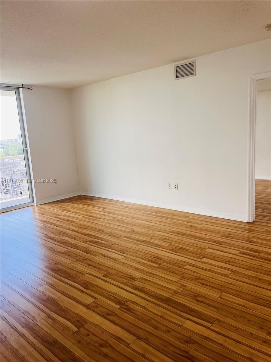 BRICKELL VISTA CONDO · #806 in Miami - Photo 2