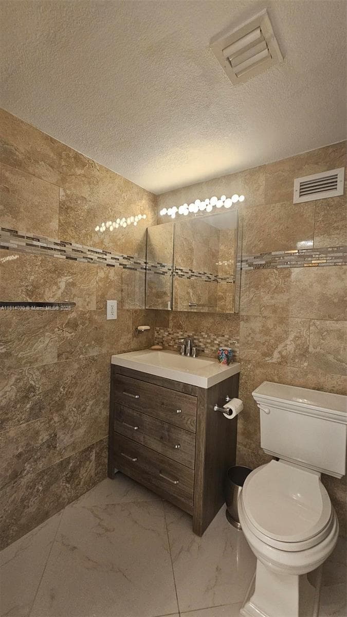 The Wave Condo · #327 in Hollywood - Photo 17