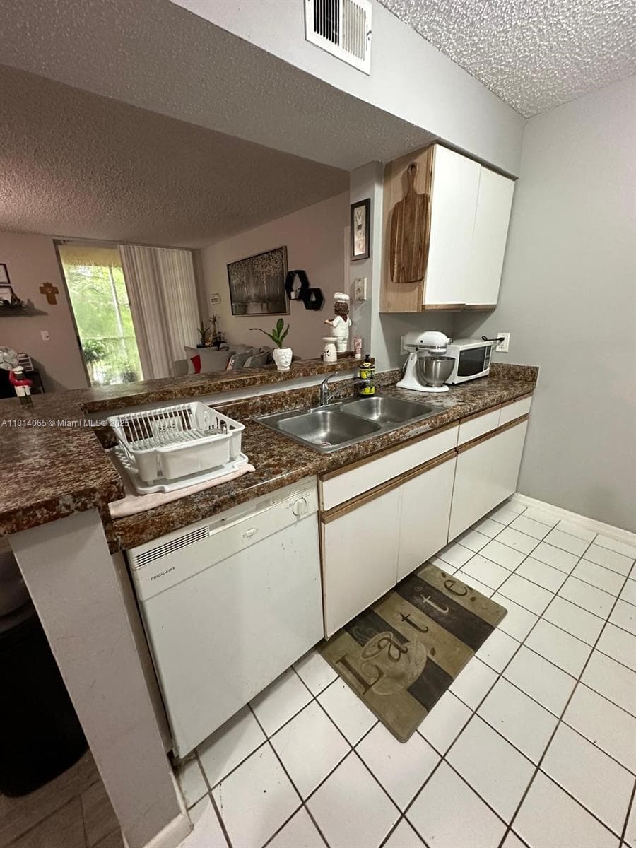 Windward · #B212 in Pompano Beach - Photo 18
