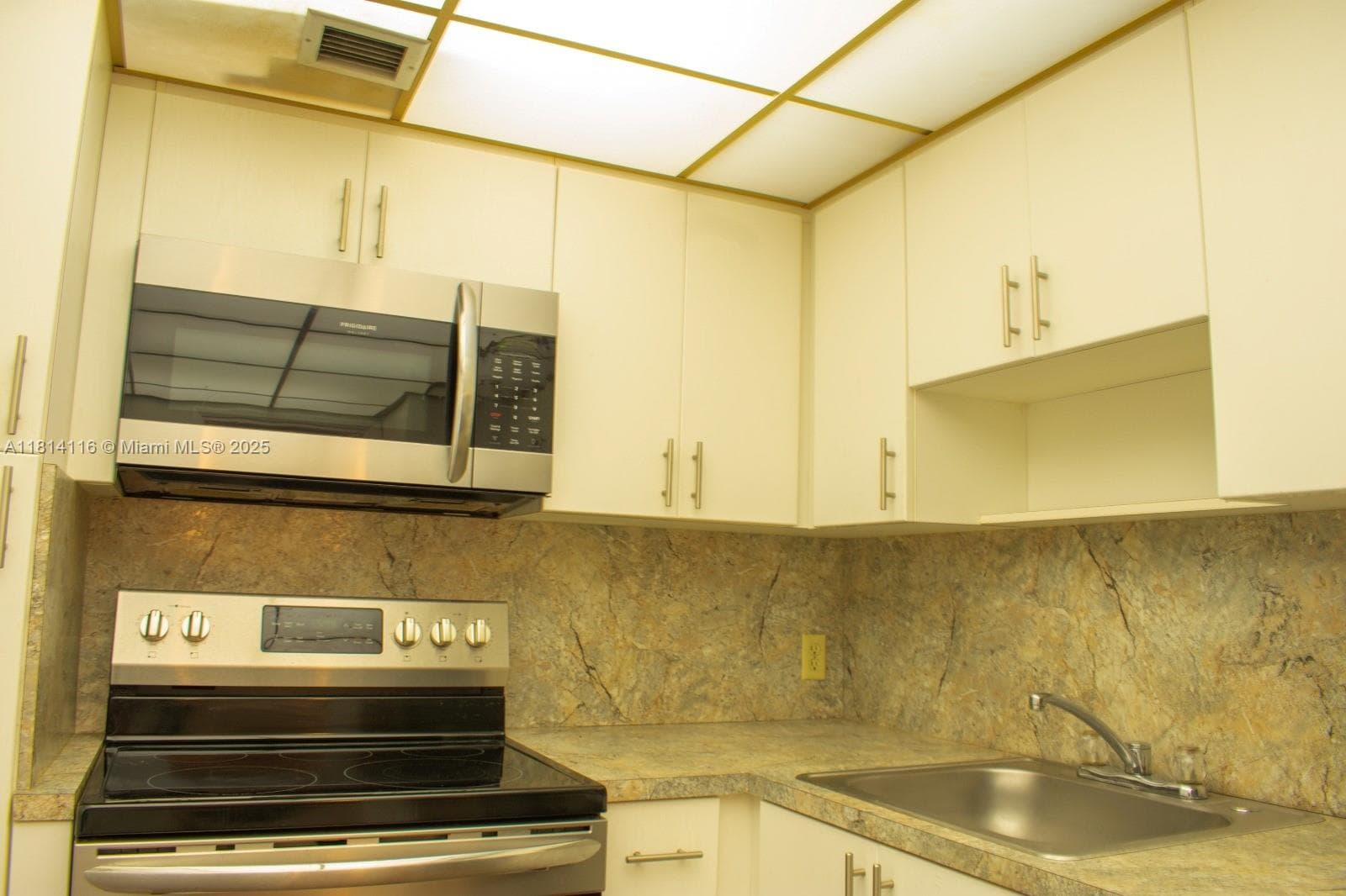 NO 14 PALM-AIRE COUNTRY C · #408 in Pompano Beach - Photo 15
