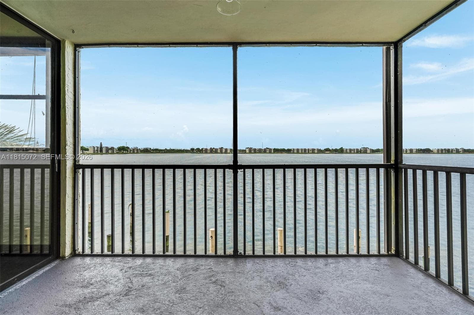 Lake Emerald Condominium · #210 in Oakland Park - Photo 12