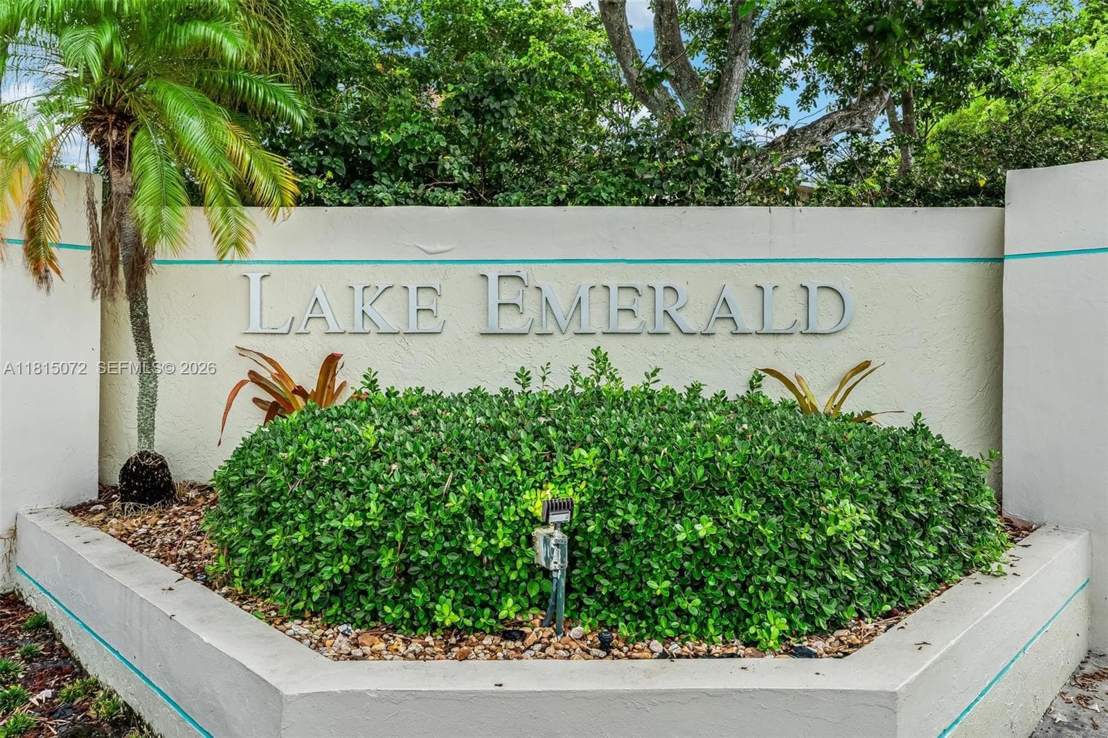 Lake Emerald Condominium · #210 in Oakland Park - Photo 26