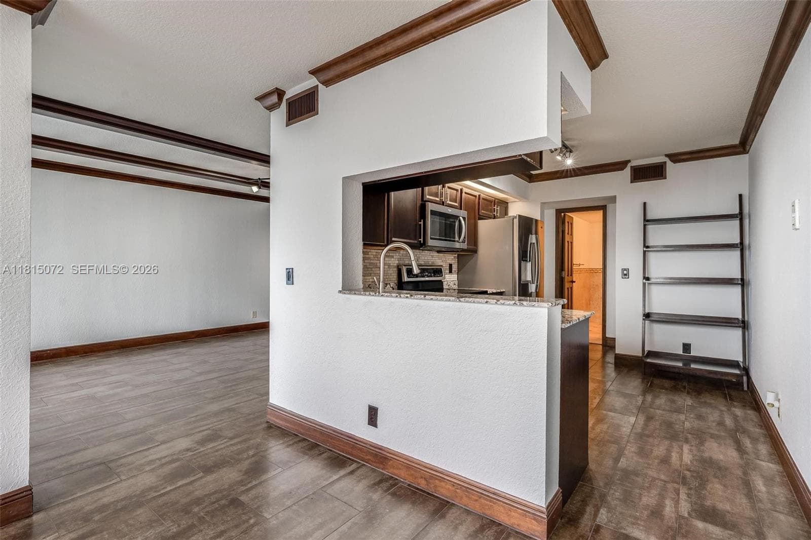 Lake Emerald Condominium · #210 in Oakland Park - Photo 7
