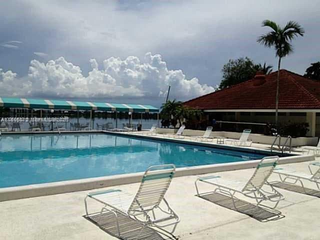 Lake Emerald Condominium · #210 in Oakland Park - Photo 28