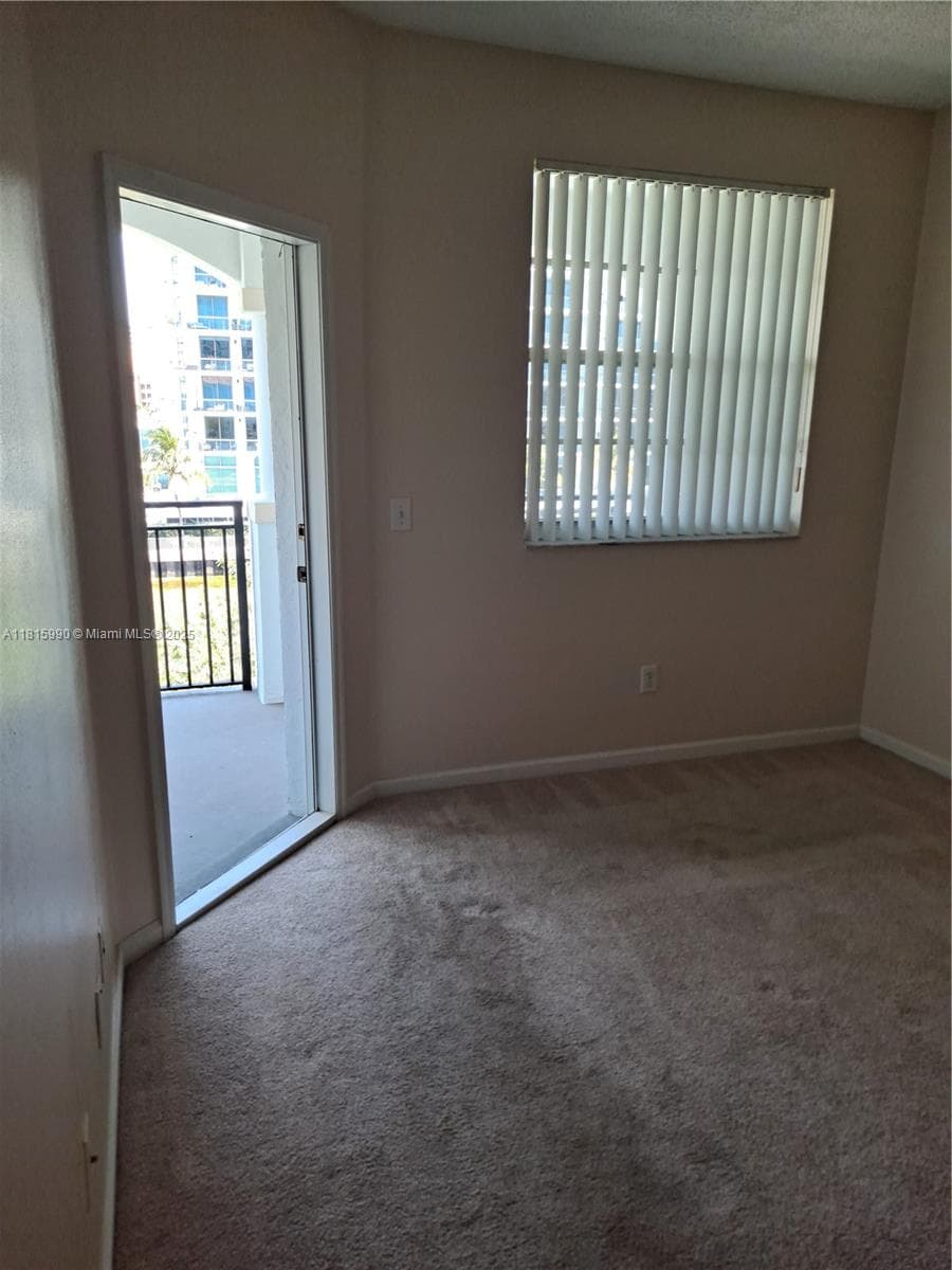 VILLAGE BY THE BAY CONDO · #12402 in Aventura - Photo 10