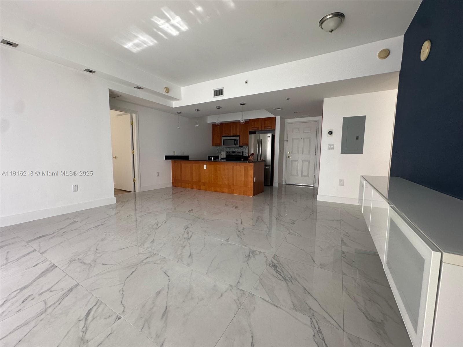 One Village Place Condo · #709 in Coral Gables - Photo 4