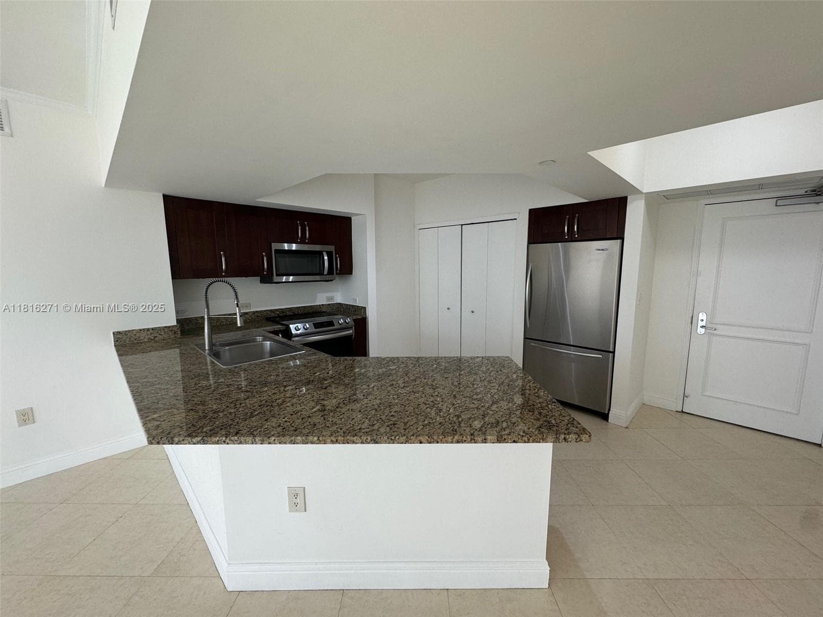 turnberry village · #209 in Aventura - Photo 3