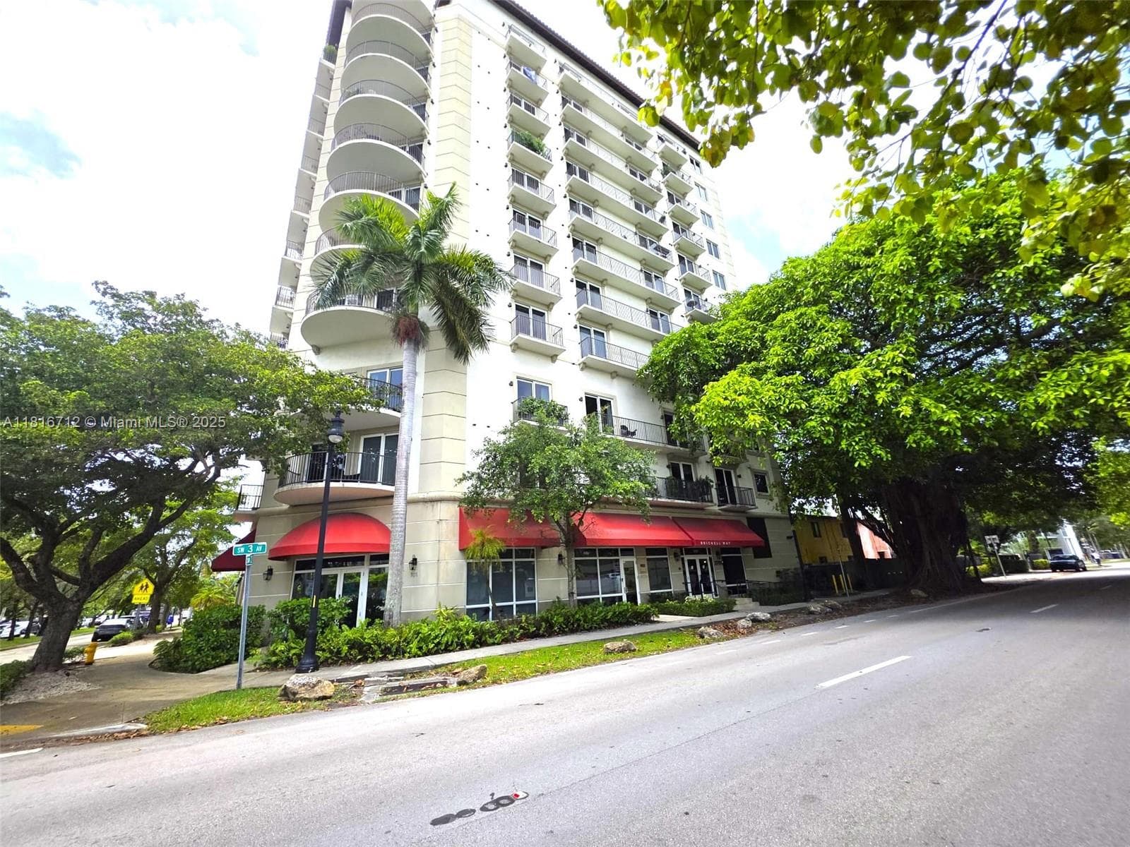 BRICKELL WAY CONDO · #602 in Miami - Photo 11