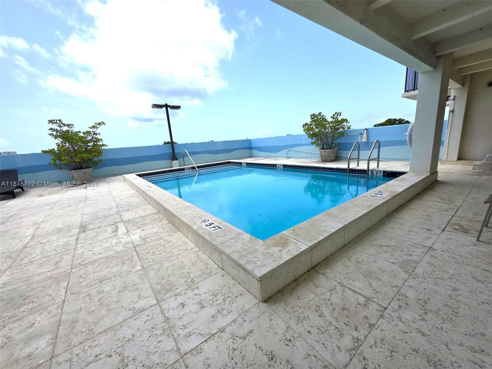 BRICKELL WAY CONDO · #602 in Miami - Photo 19