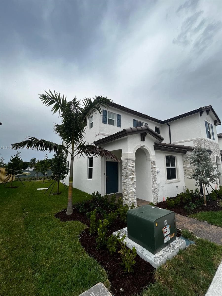 12210 NW 24th Pl photo 2