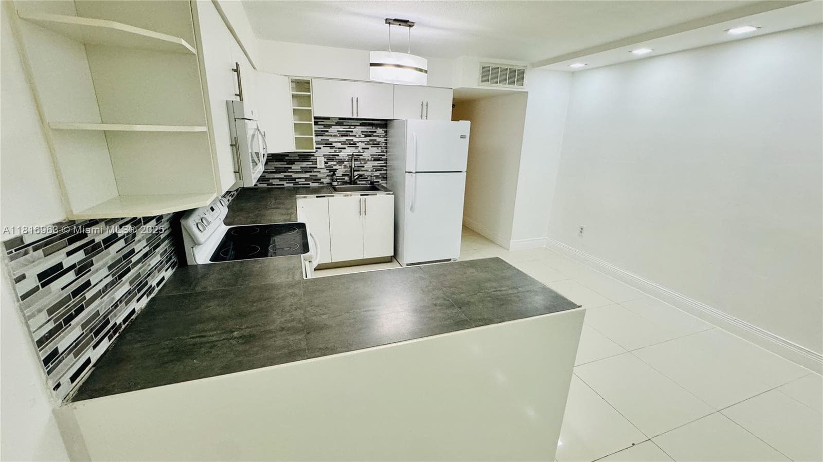 GOLDEN KEY CONDO, THE · #7 in Bay Harbor Islands - Photo 7