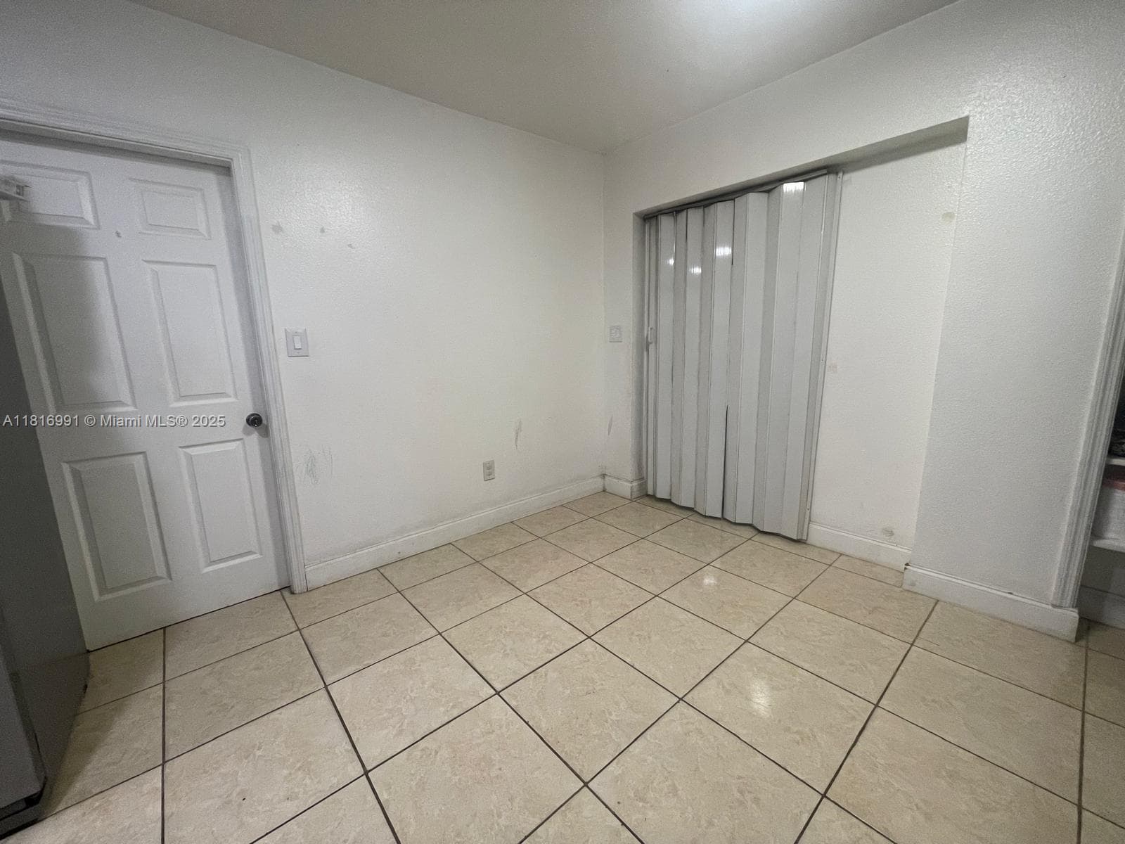 451 E Dayton Cir photo 9
