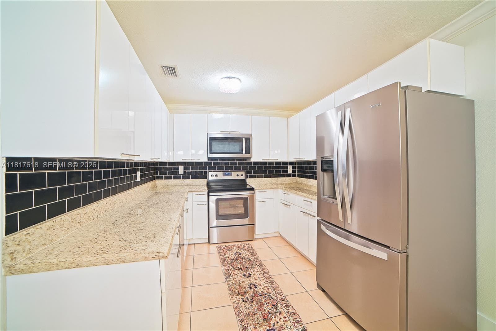 10471 SW 174th Ter photo 7