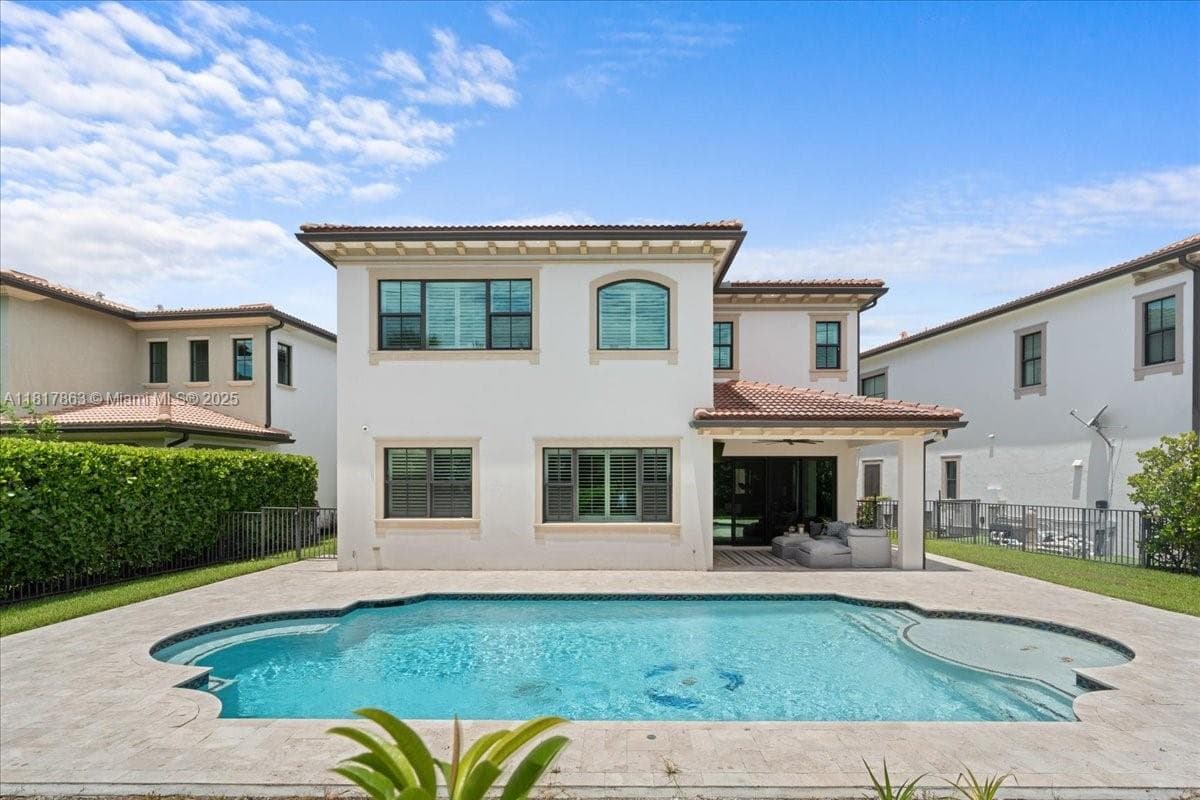 9350 E Meridian Dr E photo 46