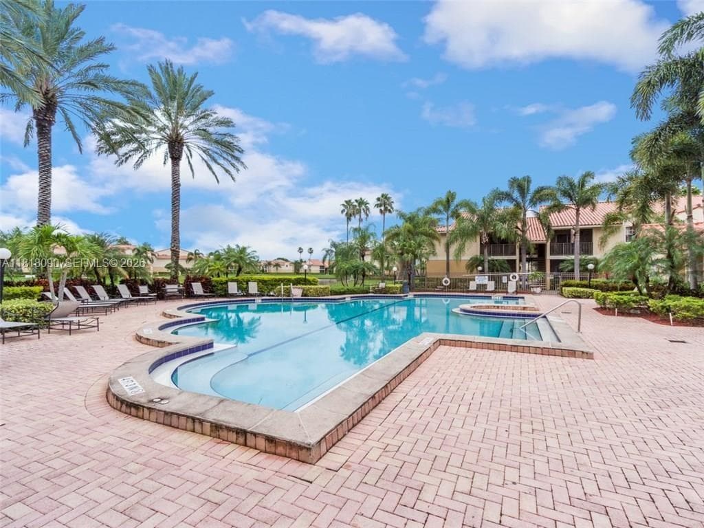 Royal Poinciana · #707 in Pompano Beach - Photo 2