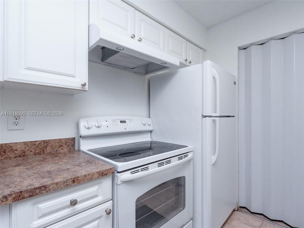 Royal Poinciana · #707 in Pompano Beach - Photo 3