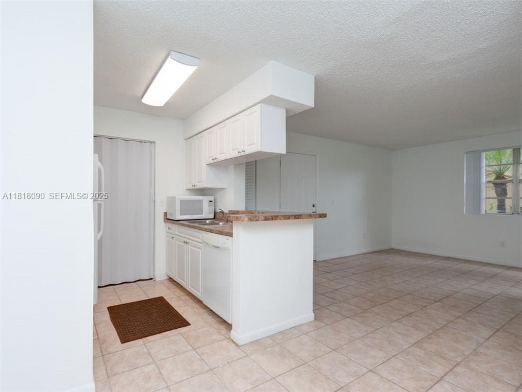 Royal Poinciana · #707 in Pompano Beach - Photo 5