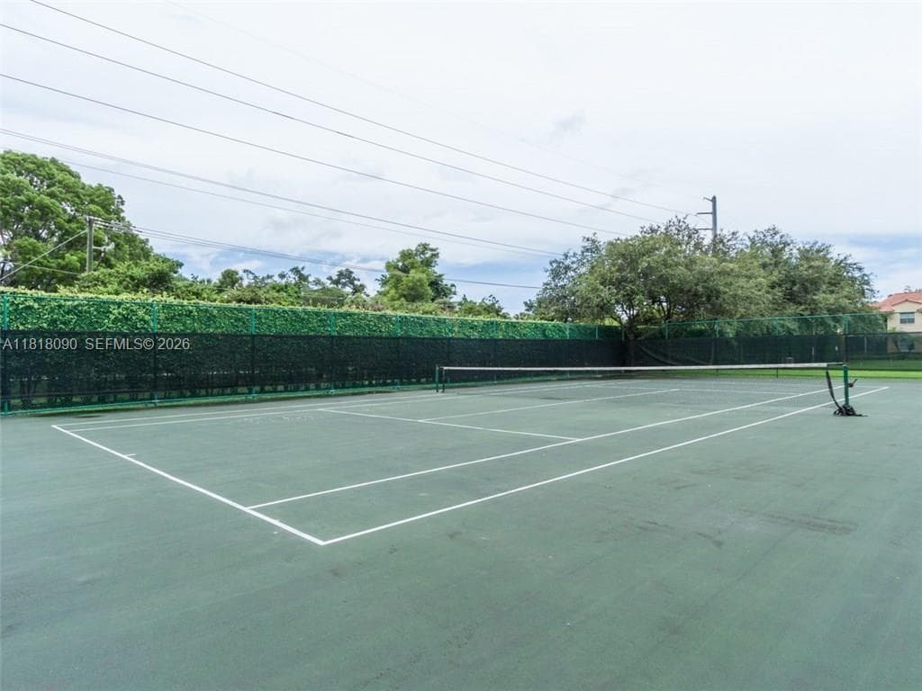 Royal Poinciana · #707 in Pompano Beach - Photo 8