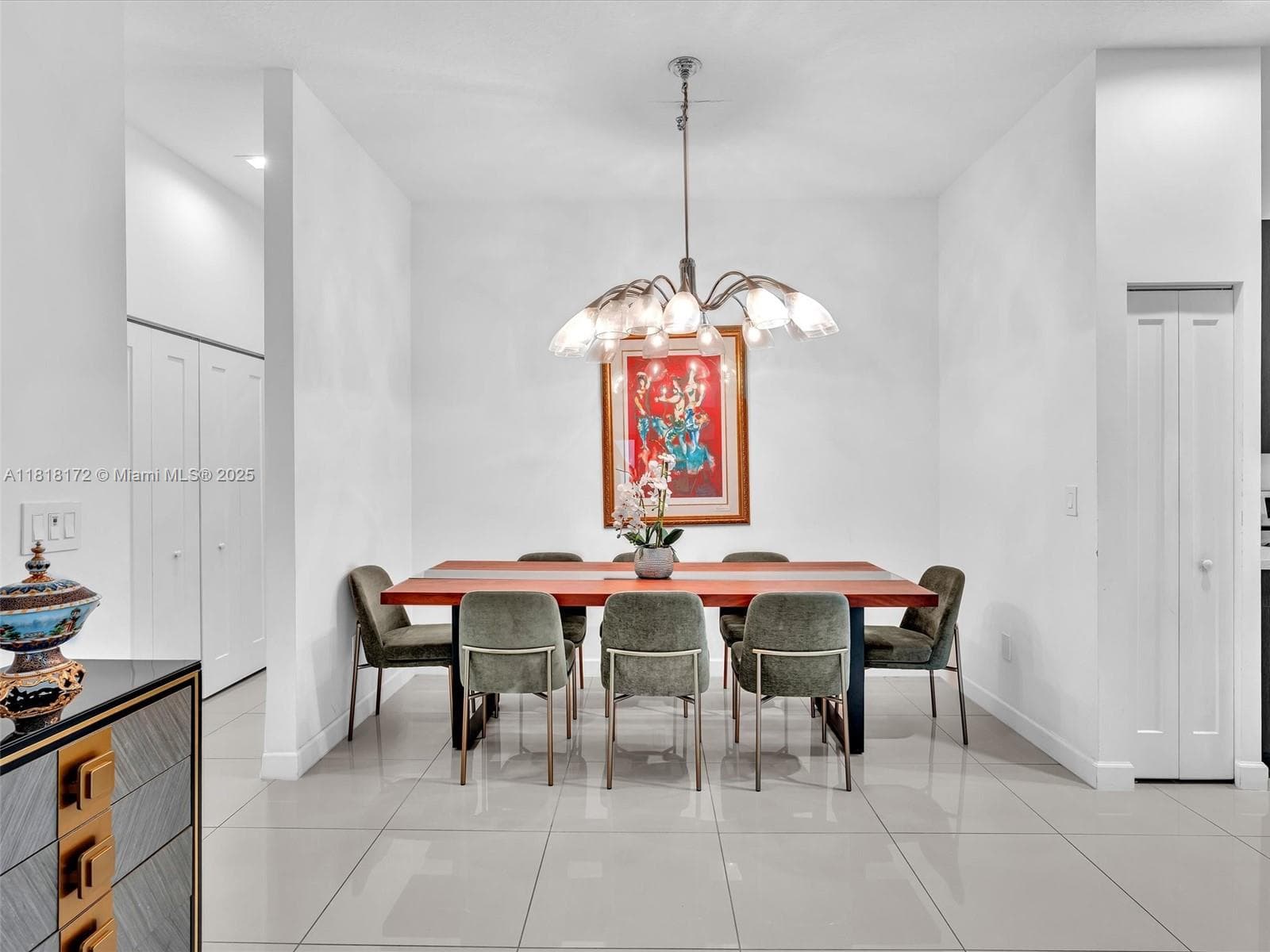 4936 Whispering Way photo 8