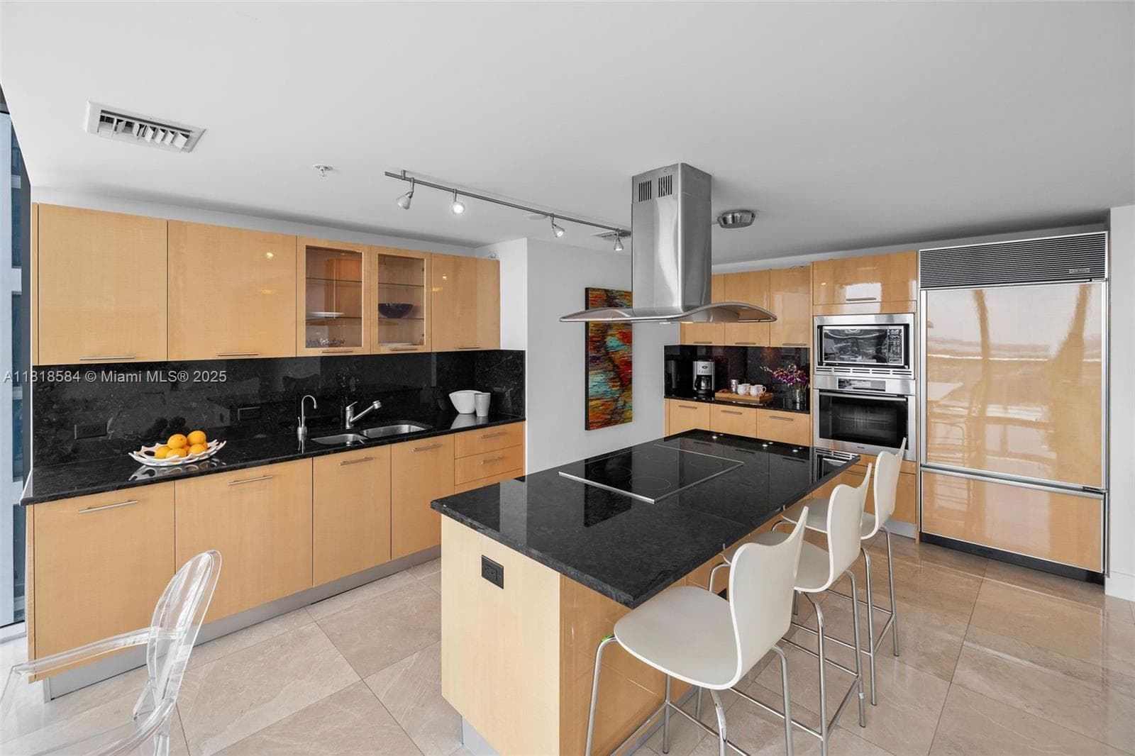 Carillon Miami Beach · #2707 in Miami Beach - Photo 17