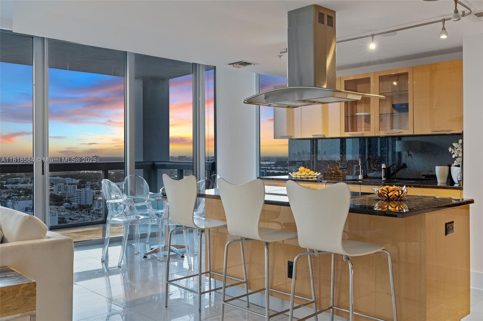 Carillon Miami Beach · #2707 in Miami Beach - Photo 30