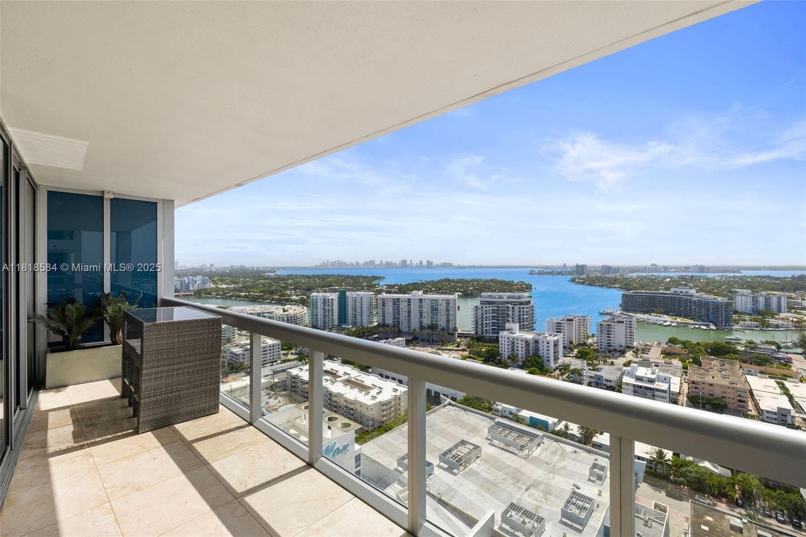 Carillon Miami Beach · #2707 in Miami Beach - Photo 19