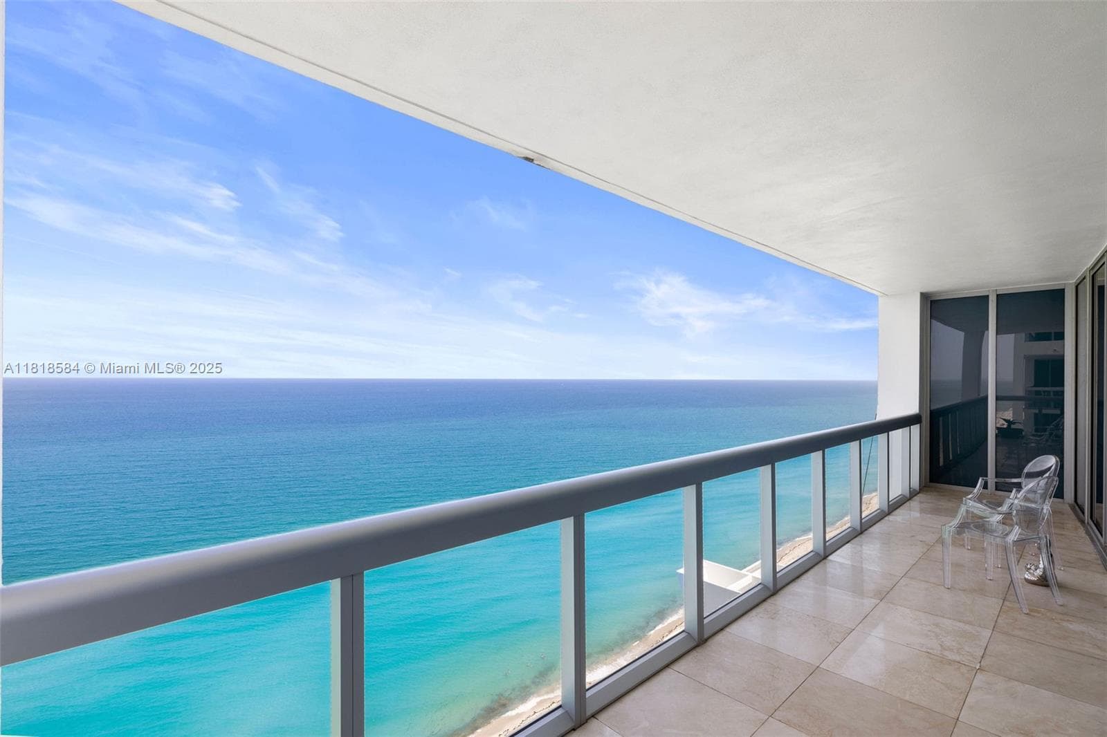 Carillon Miami Beach · #2707 in Miami Beach - Photo 8