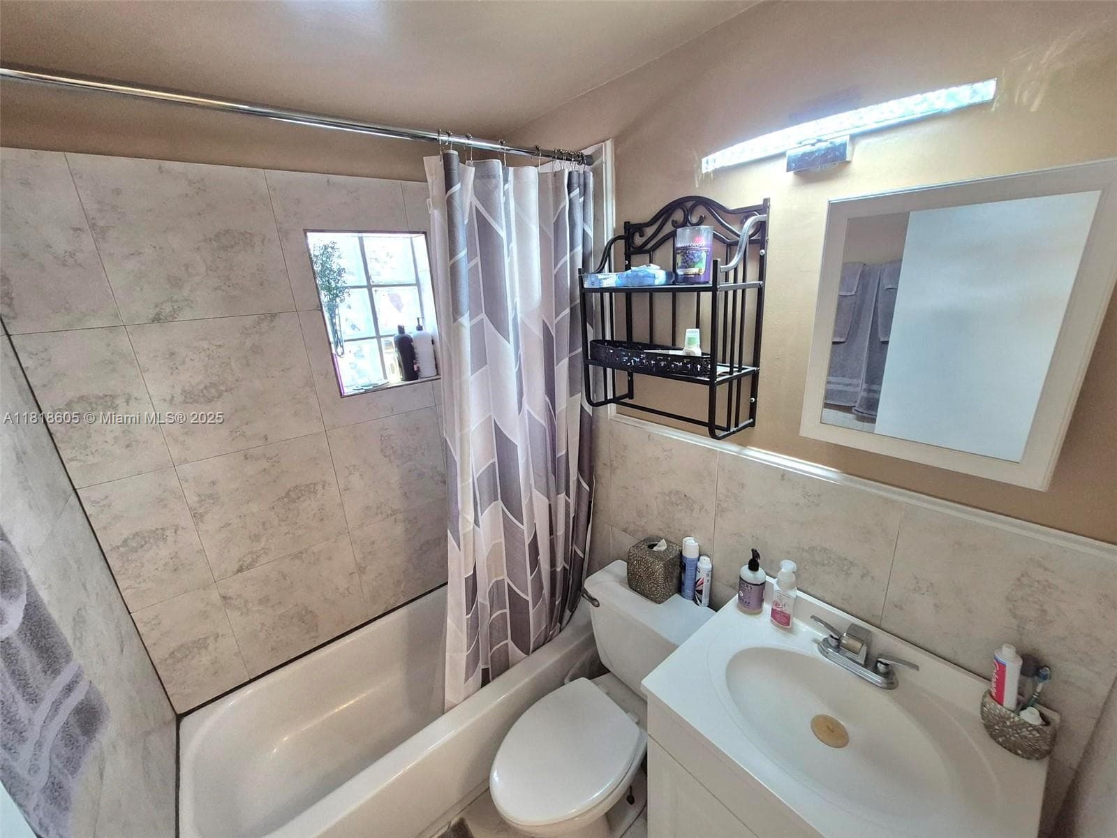5930 N Farragut Dr photo 30