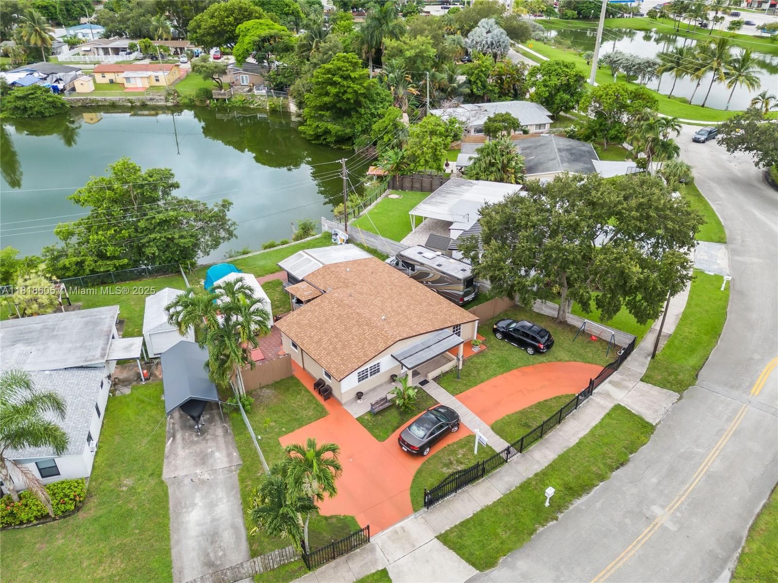 5930 N Farragut Dr photo 45