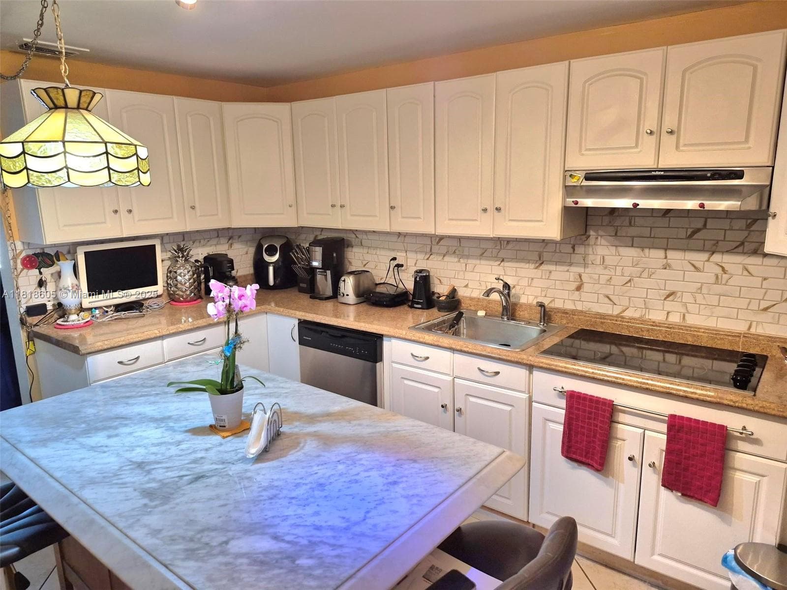 5930 N Farragut Dr photo 18