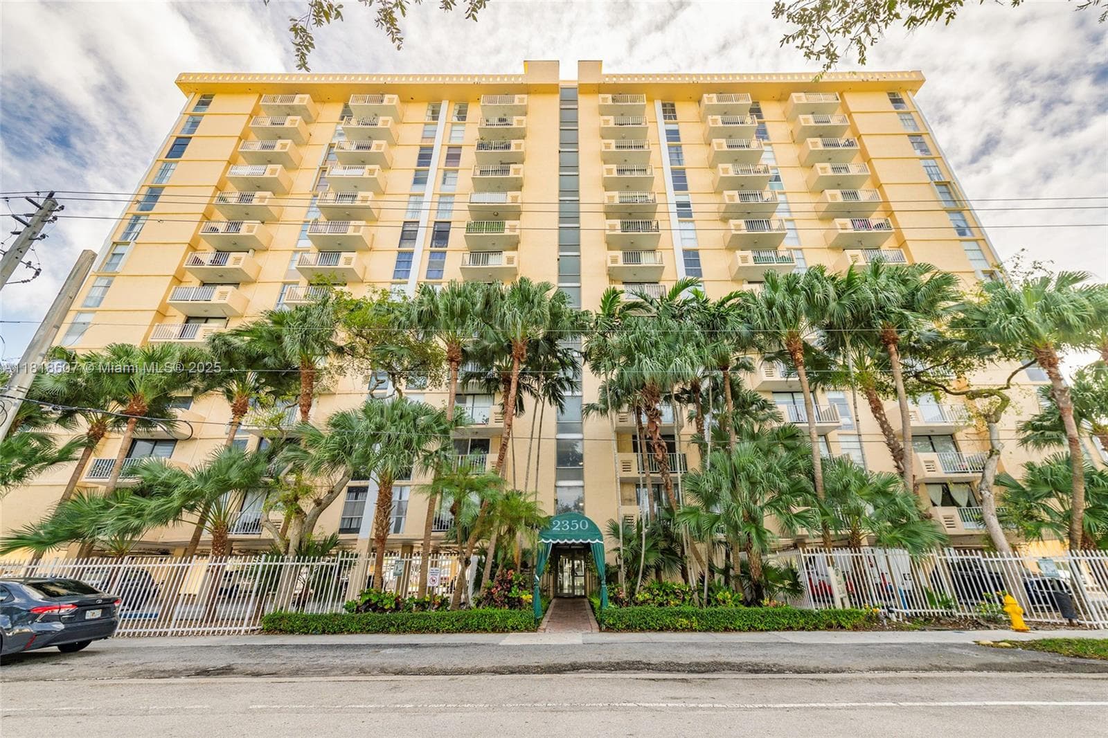 VECINO DEL MAR CONDO · #1006 in North Miami - Photo 29