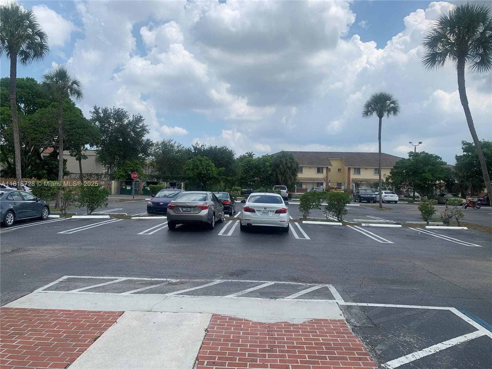 VENETIAN GARDEN · #O104 in Hialeah - Photo 30