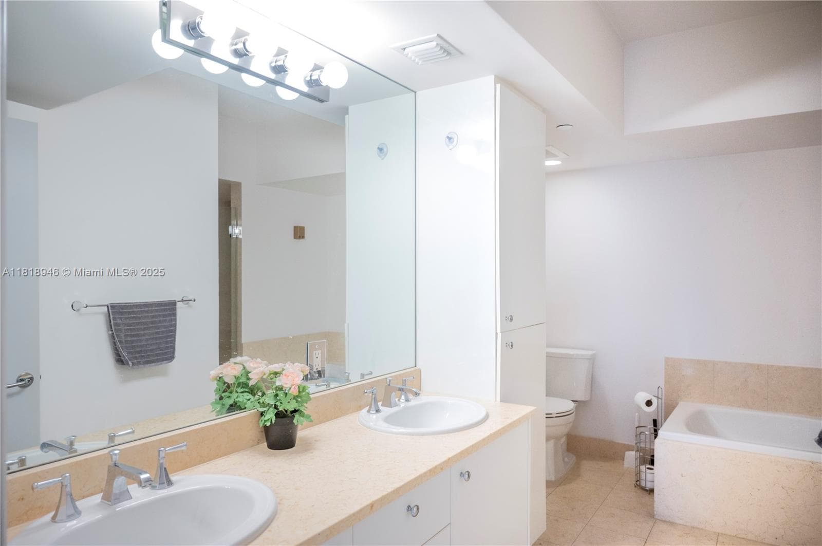 TURNBERRY VILLAGE SO TOWE · #318 in Aventura - Photo 16