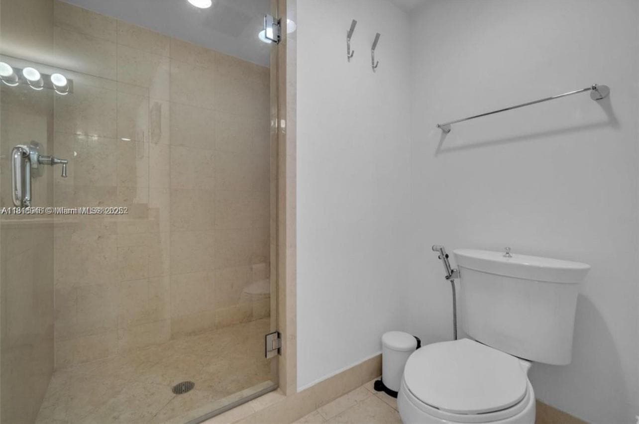 TURNBERRY VILLAGE SO TOWE · #318 in Aventura - Photo 22