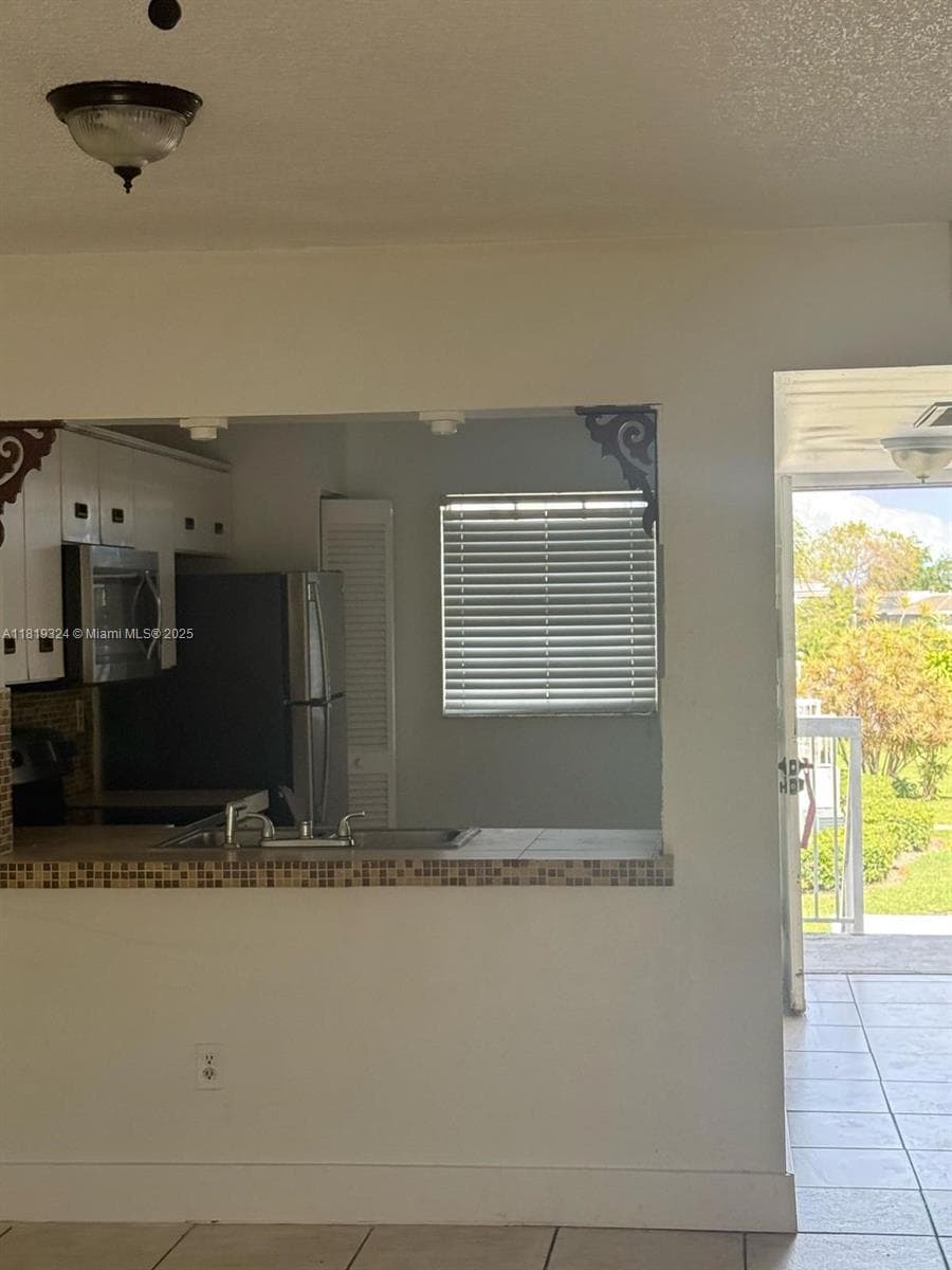 MONTEREY VILLAGE-TWO COND · #202-4B in Miami - Photo 4
