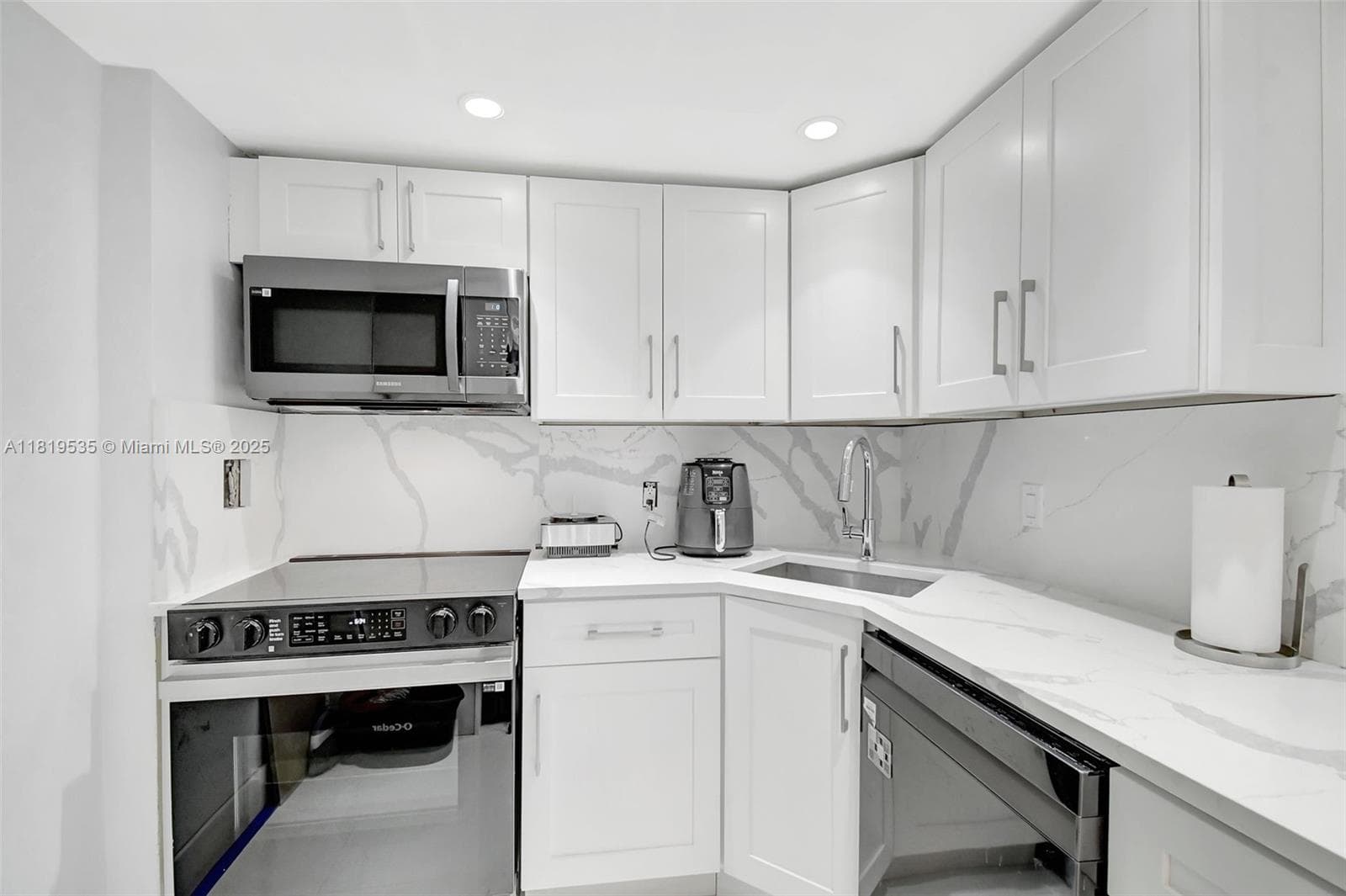 THE BERKEY SOUTH · #4K in Fort Lauderdale - Photo 2